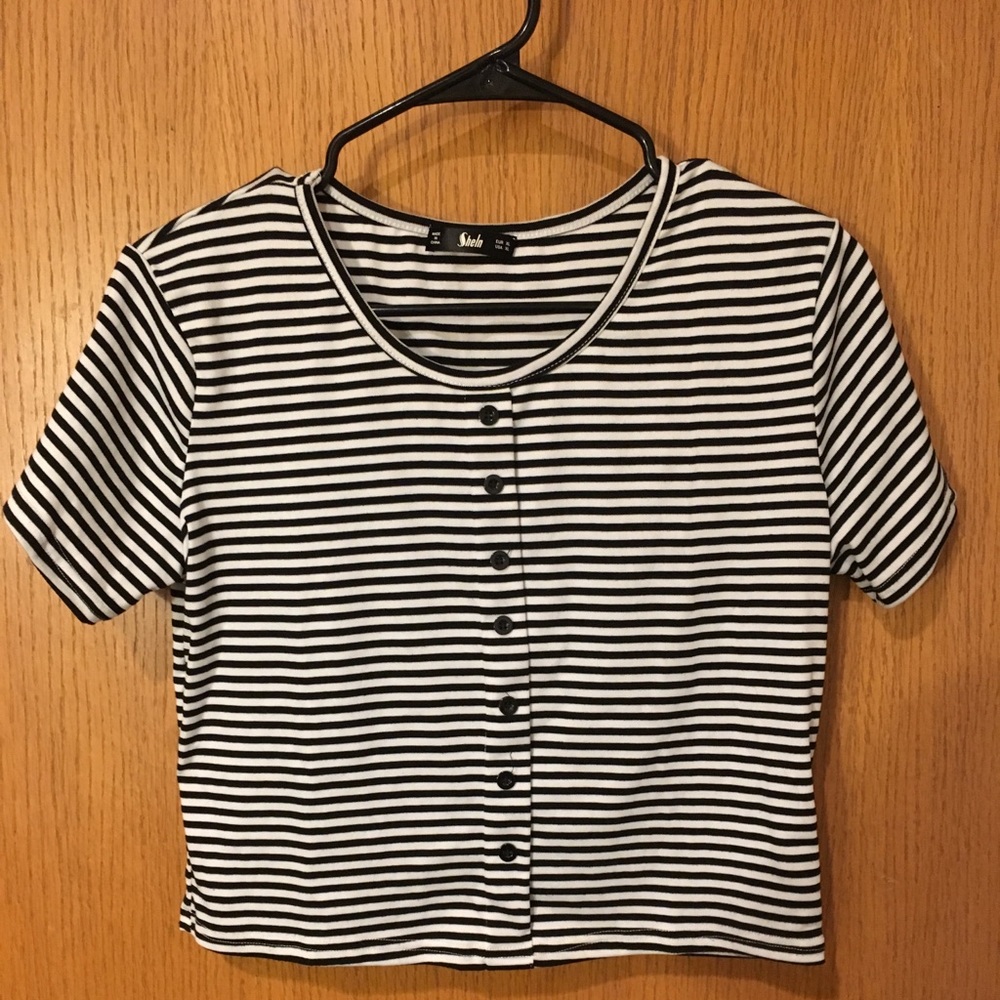 Cute stripe crop top💗
